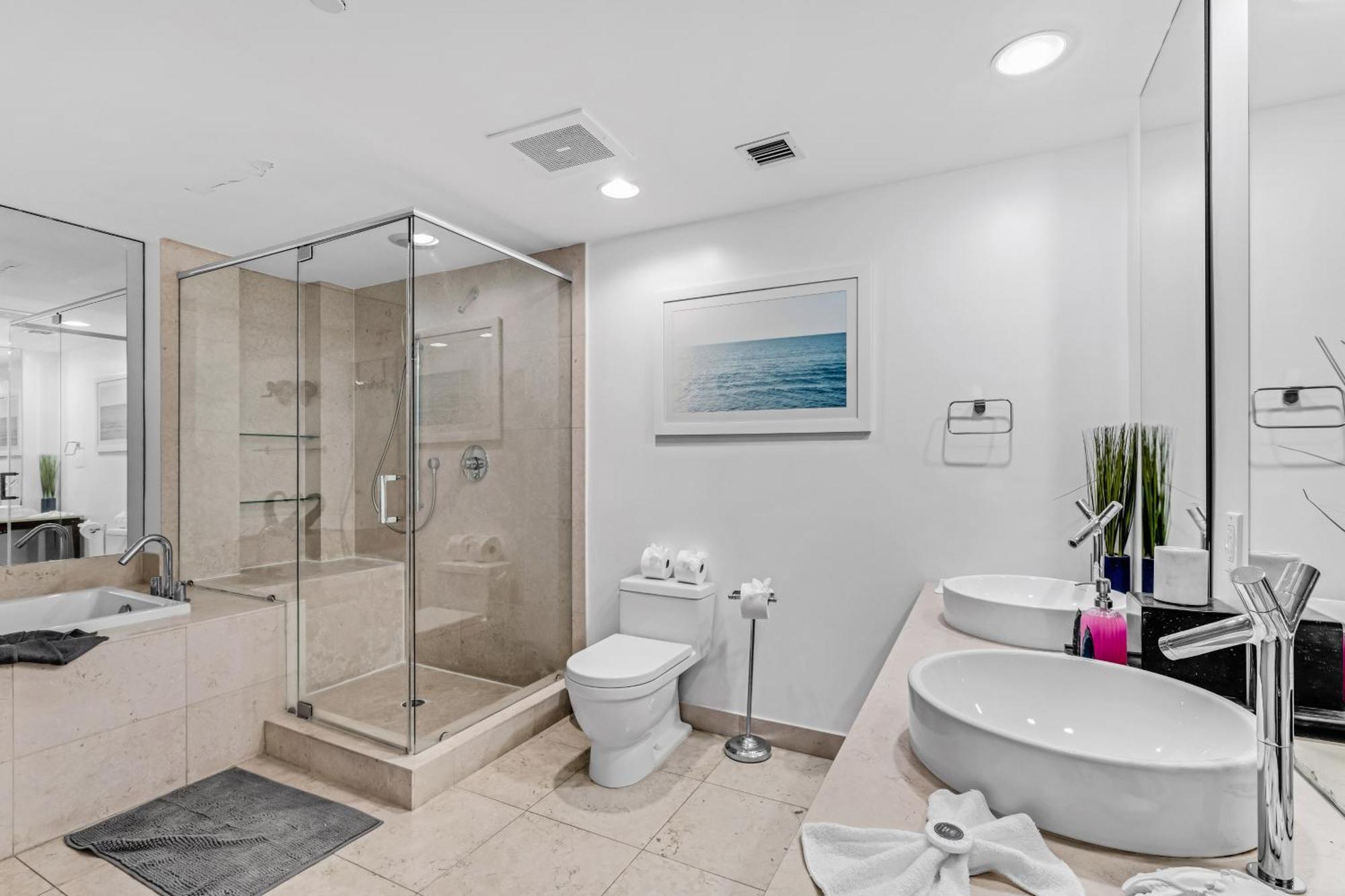 Luxurious Condo At Icon With Views Miami Dış mekan fotoğraf