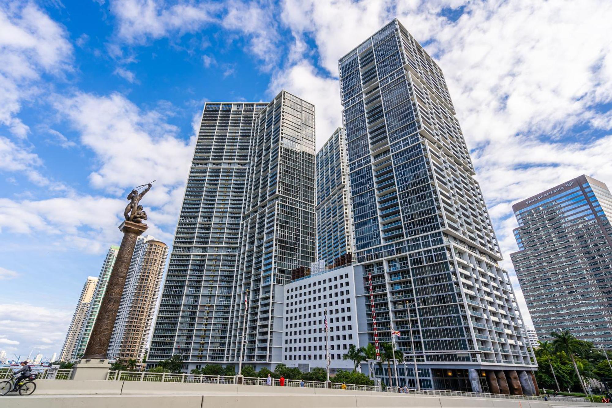 Luxurious Condo At Icon With Views Miami Dış mekan fotoğraf